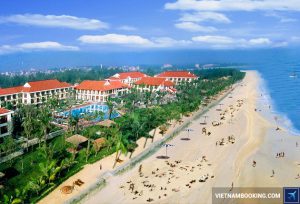 Giá vé tốt nhất của Vietnam Airlines bay TPHCM Đồng Hới