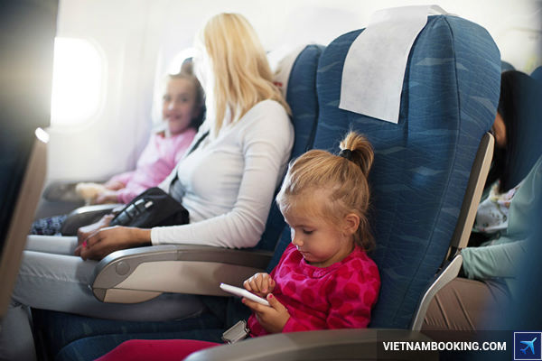 Dịch vụ vận chuyển em bé và trẻ em của Air France thong-tin-ve-cac-dich-vu-cua-hang-hang-khong-Air-France-01-06-2017-3