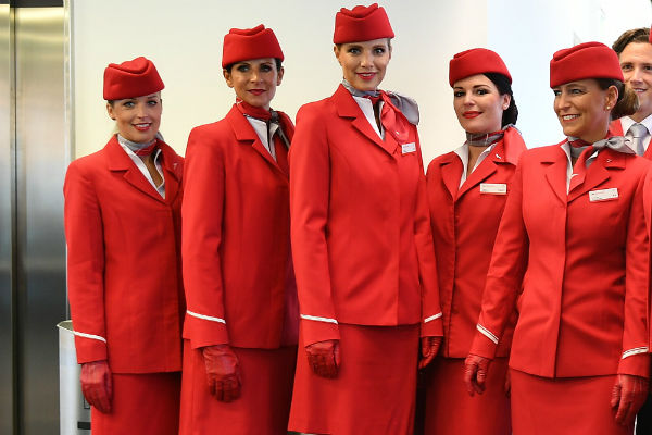 ve may bay austrian airlines gia re