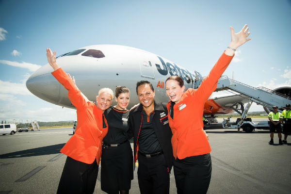 dat ve may bay jetstar asia