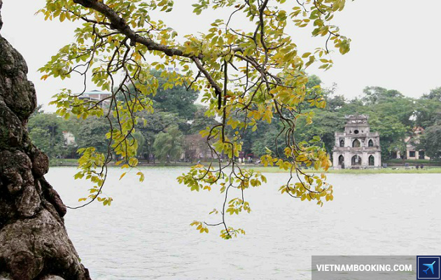 Phong cảnh bờ hồ Hoàn Kiếm ve may bay jetstar di ha noi