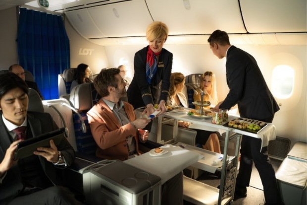 dịch vụ hàng không LOT Polish Airlines