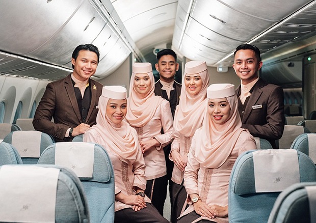 Đội ngũ tiếp vi&ecirc;n Royal Brunei Airlines