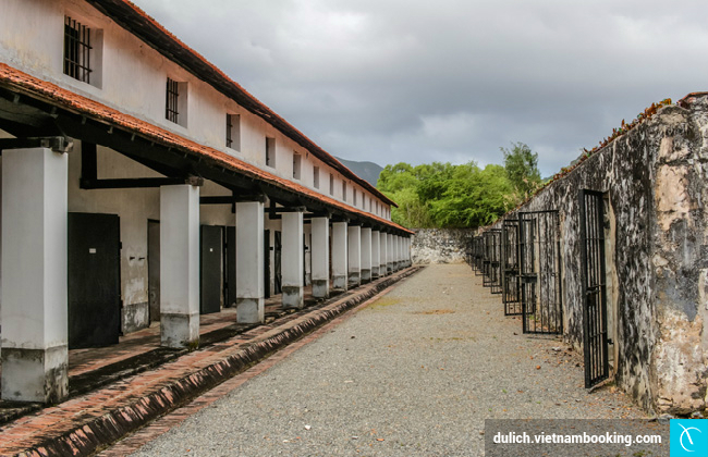tim hieu ve du lich con dao