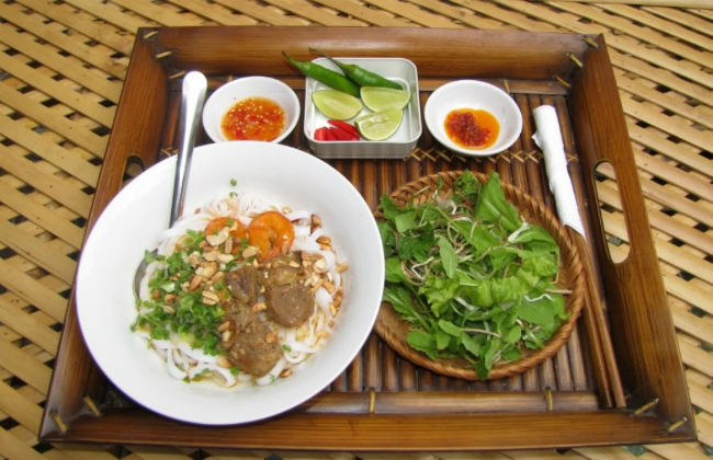 Mì quảng Đà Nẵng du lich hue hoi an da nang