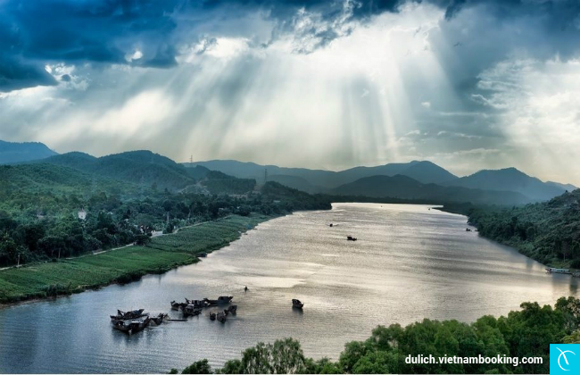 di du lich hue bao nhieu tien