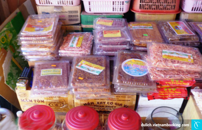 du lich phan thiey mua gi