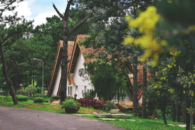 Kh&aacute;ch sạn C&ocirc;ng Đo&agrave;n tr&ecirc;n đường Yersin Đ&agrave; Lạt