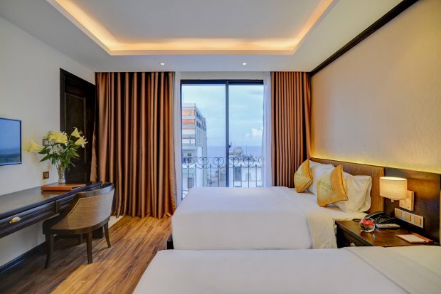 Khách sạn Palazzo 2 3 sao cạnh biển Mỹ Khê Đà Nẵng