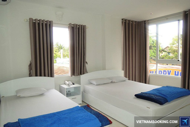 Kh&aacute;ch sạn gi&aacute; rẻ nằm tr&ecirc;n đường Trần Ph&uacute; Nha Trang