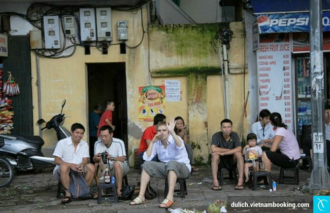 Những hàng quán vỉa hè Hà nội du lich ha noi co gi