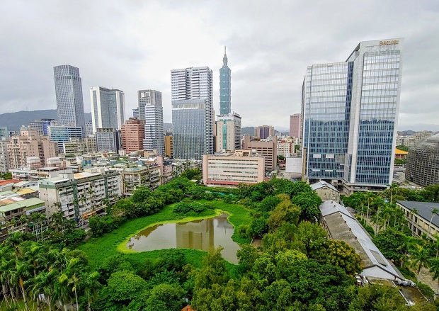 vé máy bay tháng 8 đi Đài Loan