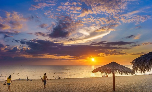 du lịch Đồng Hới th&aacute;ng 8