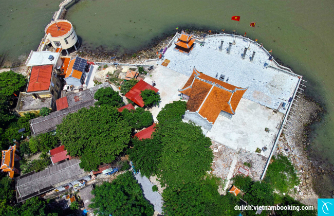 Đền thờ Nam Hải Đại Vương khu du lich hon dau hai phong