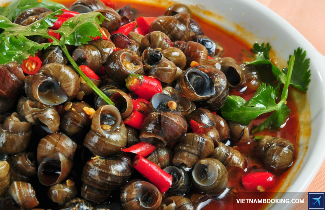 du lich quang binh an gi