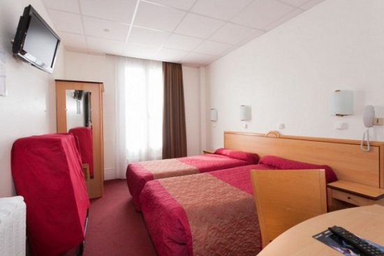 Kh&aacute;ch sạn ở Ph&aacute;p