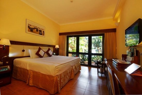 Kh&aacute;ch sạn Ph&uacute; Quốc