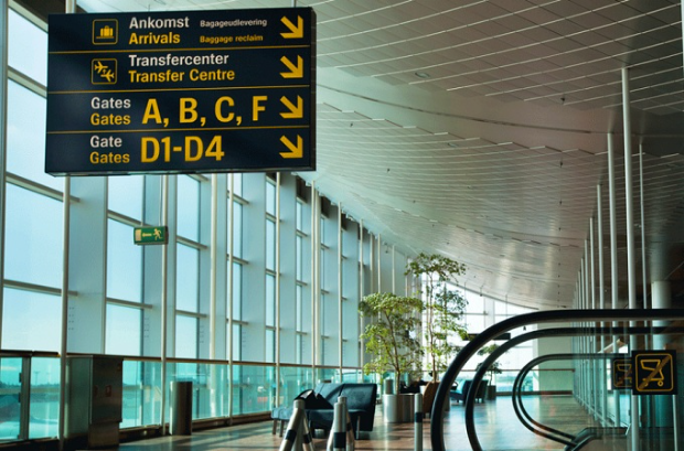 Khi qu&aacute; cảnh tại s&acirc;n bay kh&aacute;c cần l&agrave;m g&igrave;