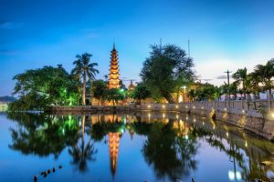 Thăm những ngôi chùa cổ Hà Nội với vé máy bay giá rẻ Vietnam Airlines