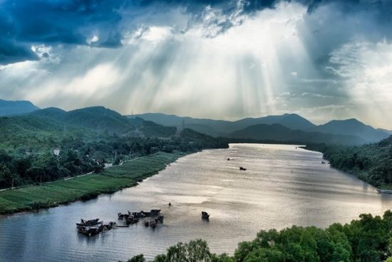 Vé máy bay đi Huế