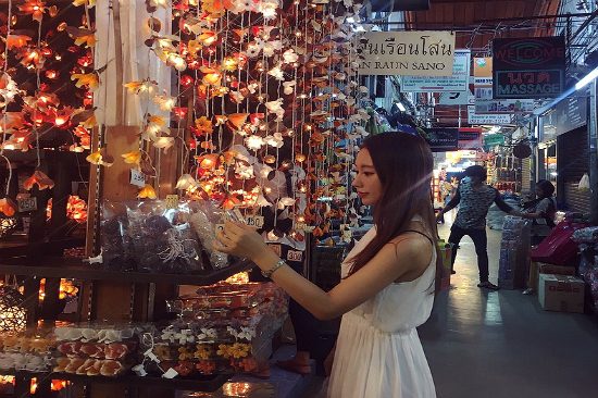 du lịch th&aacute;i lan n&ecirc;n mua g&igrave; l&agrave;m qu&agrave;