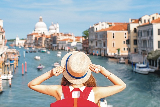 Đặt ph&ograve;ng kh&aacute;ch sạn gi&aacute; rẻ dịp Tết