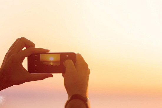 6 kỹ năng ph&aacute;t hiện camera quay l&eacute;n