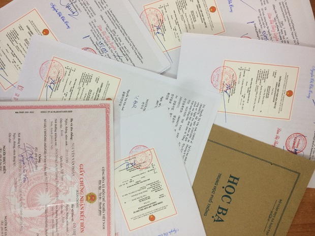 Chứng Nhận/Hợp pháp hóa lãnh sự