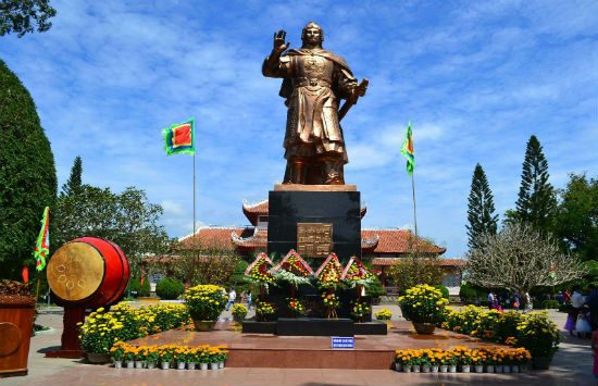 đặt tour du lịch bình định phú yên 