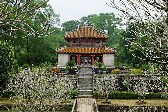 tour du lịch huế trọn gói 1 ngày