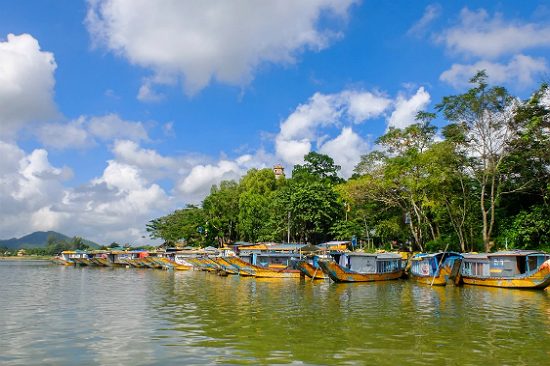 hành trình tour du lịch miền trung 