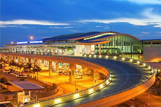 v&eacute; m&aacute;y bay gi&aacute; rẻ từ đồng hới đi tphcm