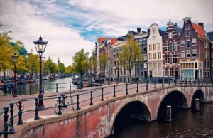 Vé máy bay từ Đà Nẵng đi Amsterdam