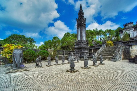 du lich miền trung tự túc giá rẻ