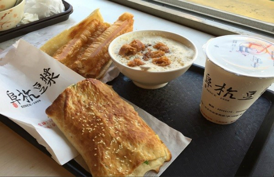 mua v&eacute; m&aacute;y bay đi đ&agrave;i bắc gi&aacute; rẻ nhất