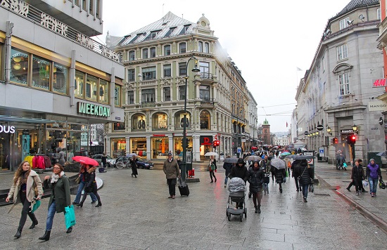 gi&aacute; v&eacute; m&aacute;y bay từ đ&agrave; nẵng đi oslo