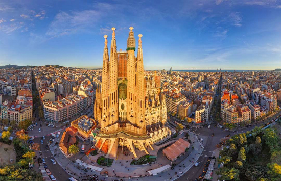 vé máy bay từ đà nẵng đi Barcelona