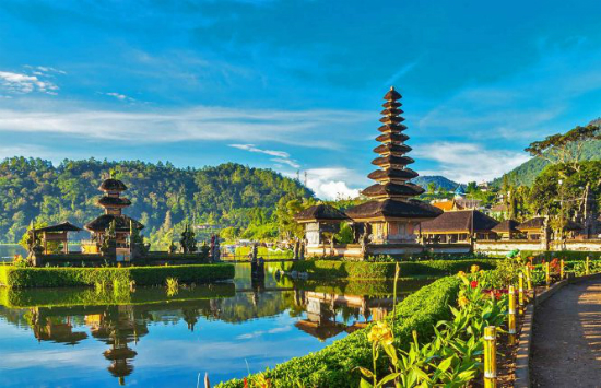 đặt v&eacute; m&aacute;y bay gi&aacute; rẻ từ đ&agrave; nẵng đi indonesia