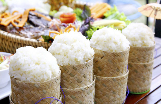 đặt v&eacute; m&aacute;y bay gi&aacute; rẻ nhất đi l&agrave;o 