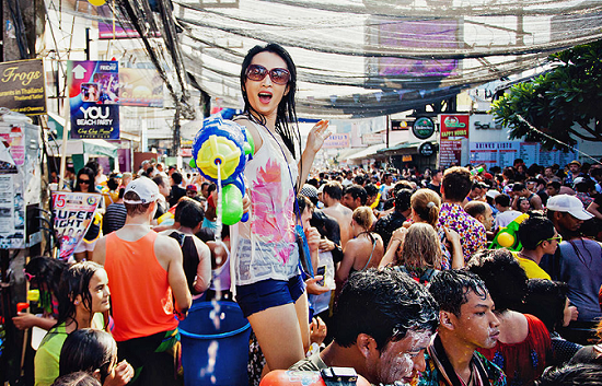 v&eacute; m&aacute;y bay đi th&aacute;i lan