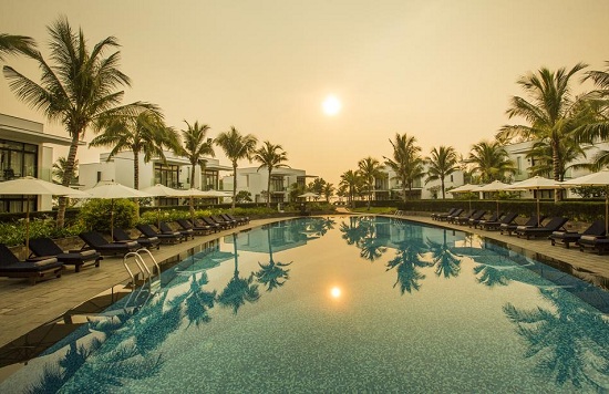 dat khach san da nang o dau re