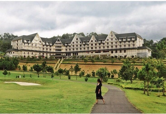 phong khach san da lat gia tot