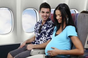 Quy định đi máy bay cho bà bầu