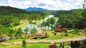 Săn vé máy bay giá rẻ du hí Đà Lạt