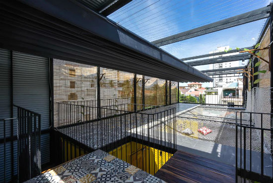 dat phong khach san gia re