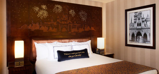 dat phong khach san gia re dep