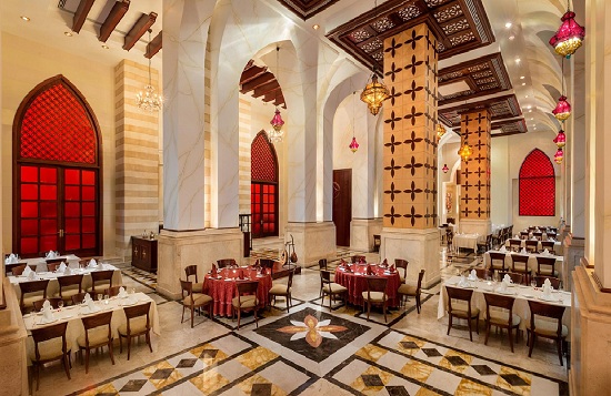 Nhà hàng tại khách sạn 8 sao Dubai Nhà hàng tại khách sạn 8 sao Dubai