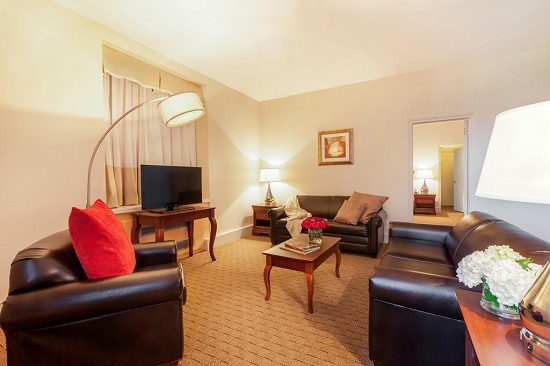 tien ve may bay di my hang american airlines