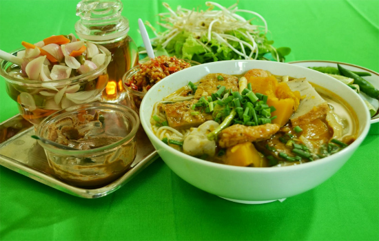 du lịch Đà Nẵng ăn gì