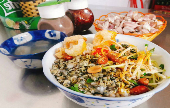 Ở Đà Nẵng ăn gì